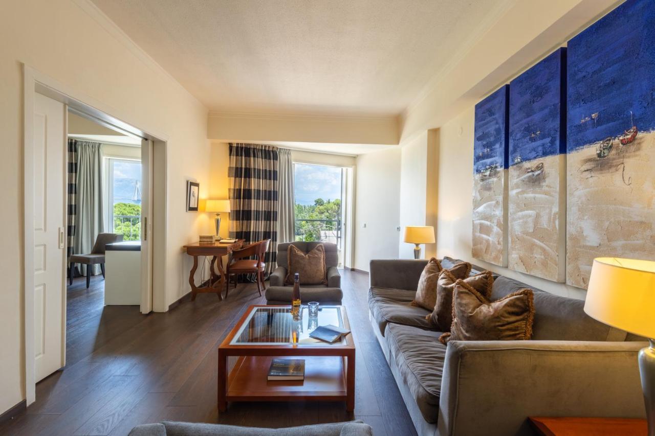 Porto Rio Hotel พาทรา ภายนอก รูปภาพ