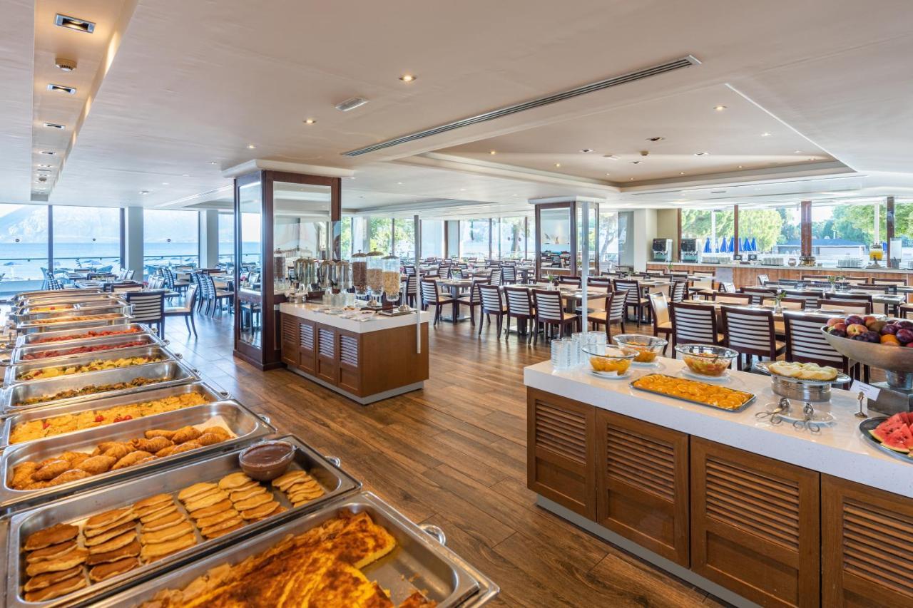 Porto Rio Hotel พาทรา ภายนอก รูปภาพ